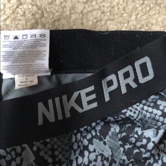 Nike cropped leggings - Picture 3 of 3